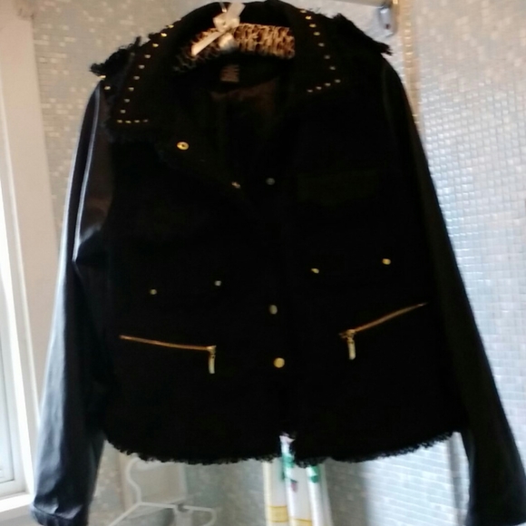 VENUS Black Jacket - Picture 3 of 3